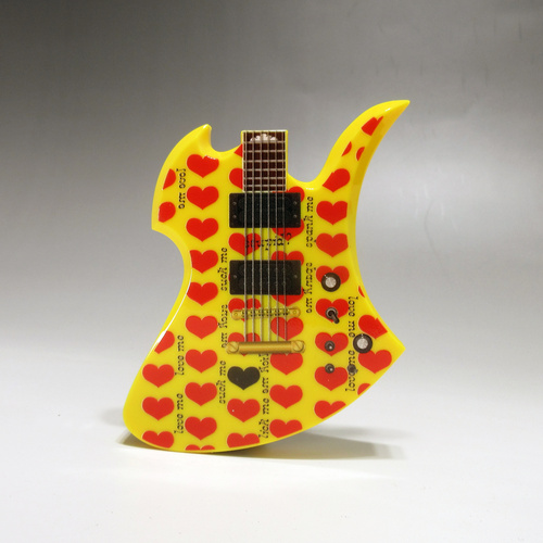 hide MODEL GUITAR (YELLOW HEART ver.)PLAYERS MOBILE BATTERY 